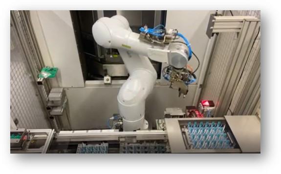 Robot production processing of individual parts